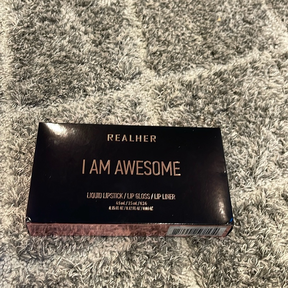 REALHER Nude 3-pc set lip kit